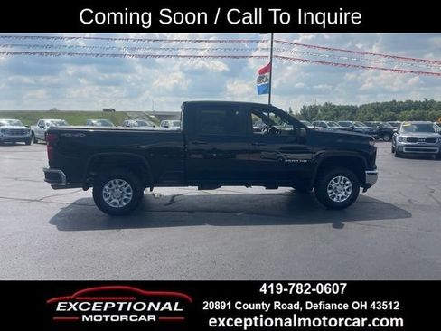 Used 2024 Chevrolet Silverado 2500 LT AWD/4WD image 9