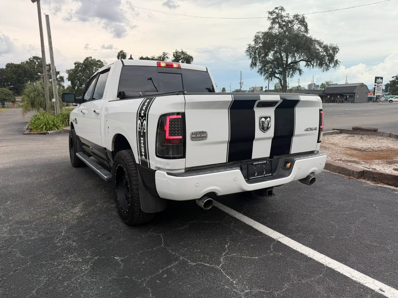 Used 2015 RAM 1500 Laramie Longhorn w/ Convenience Group AWD/4WD image 9