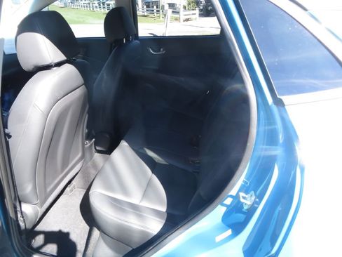 Used 2022 Hyundai Kona Limited image 25