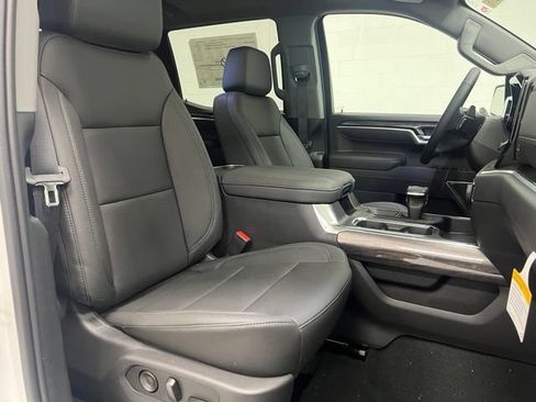 New 2026 Chevrolet Silverado 1500 LTZ w/ LTZ Premium Package AWD/4WD image 26