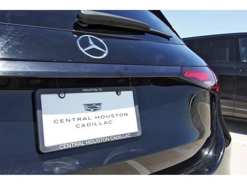Used 2023 Mercedes-Benz GLC 300 image 28