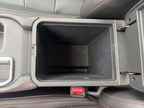 Used 2024 Nissan Sentra SR w/ SR Premium Package FWD image 12