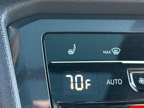 Used 2022 Volkswagen Tiguan SE R-Line AWD/4WD image 33