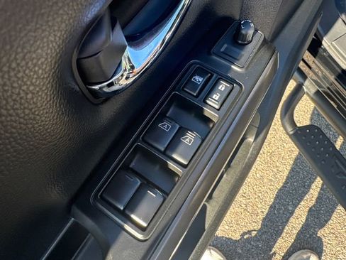 Used 2024 Nissan Titan SV w/ SV Bronze Edition Package image 24