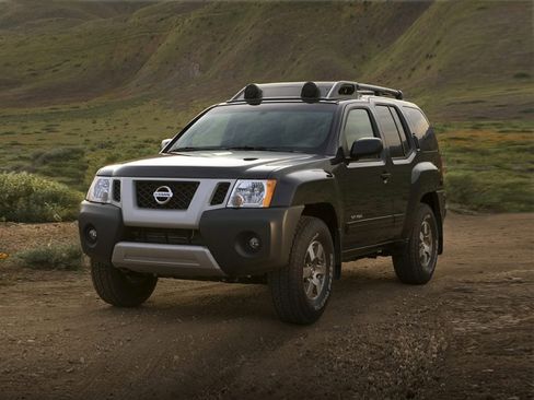 Used 2010 Nissan Xterra S image 1