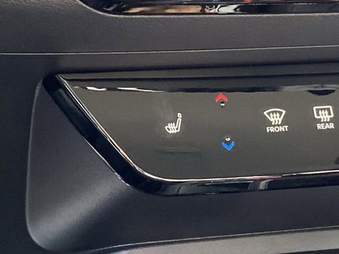 New 2026 Nissan Kicks SR w/ Cold Weather Package image 8