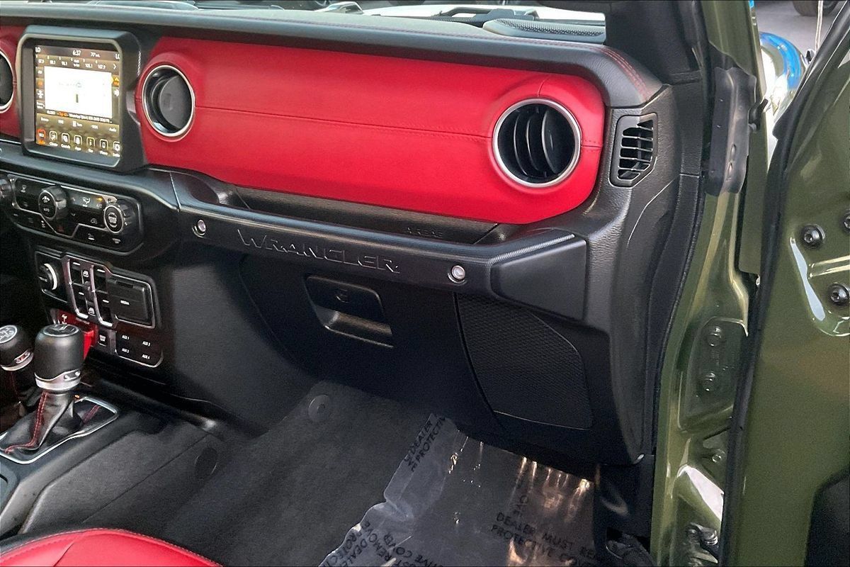 Used 2023 Jeep Wrangler Unlimited Rubicon 4xe AWD/4WD image 33