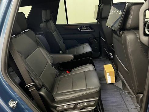 New 2026 GMC Yukon Denali w/ Denali Reserve Package AWD/4WD image 40
