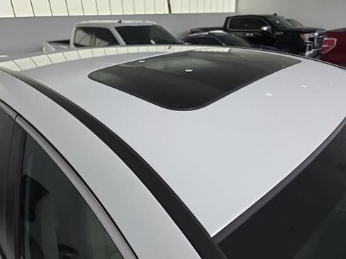 Used 2020 Honda CR-V EX-L image 12