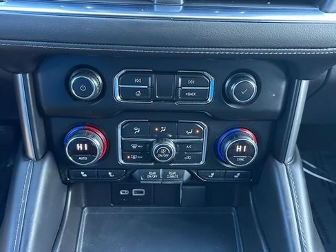 Used 2021 Chevrolet Tahoe Z71 w/ Z71 Off-Road Package image 35