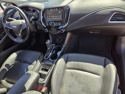 Used 2016 Chevrolet Cruze Premier image 14
