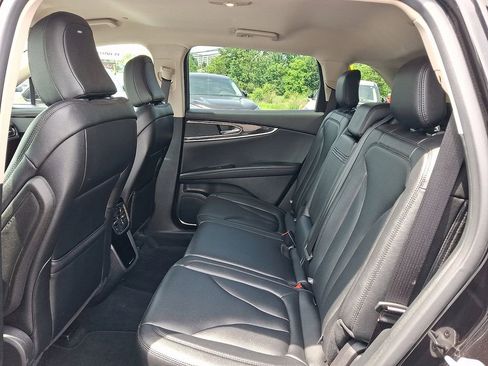 Certified 2023 Lincoln Nautilus AWD image 10