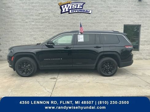 Used 2022 Jeep Grand Cherokee L Limited w/ Luxury Tech Group II AWD/4WD image 6