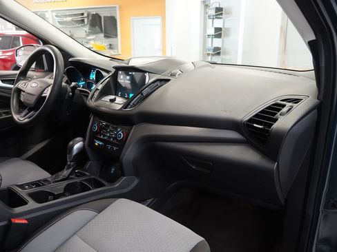 Used 2019 Ford Escape SE AWD/4WD image 36