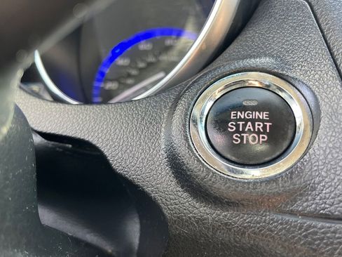 Used 2016 Subaru Outback 2.5i Limited image 18