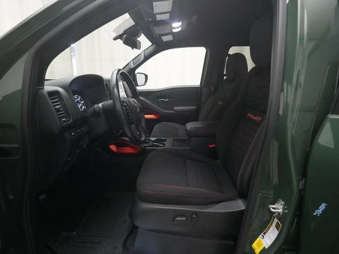 Used 2022 Nissan Frontier PRO-4X AWD/4WD image 7