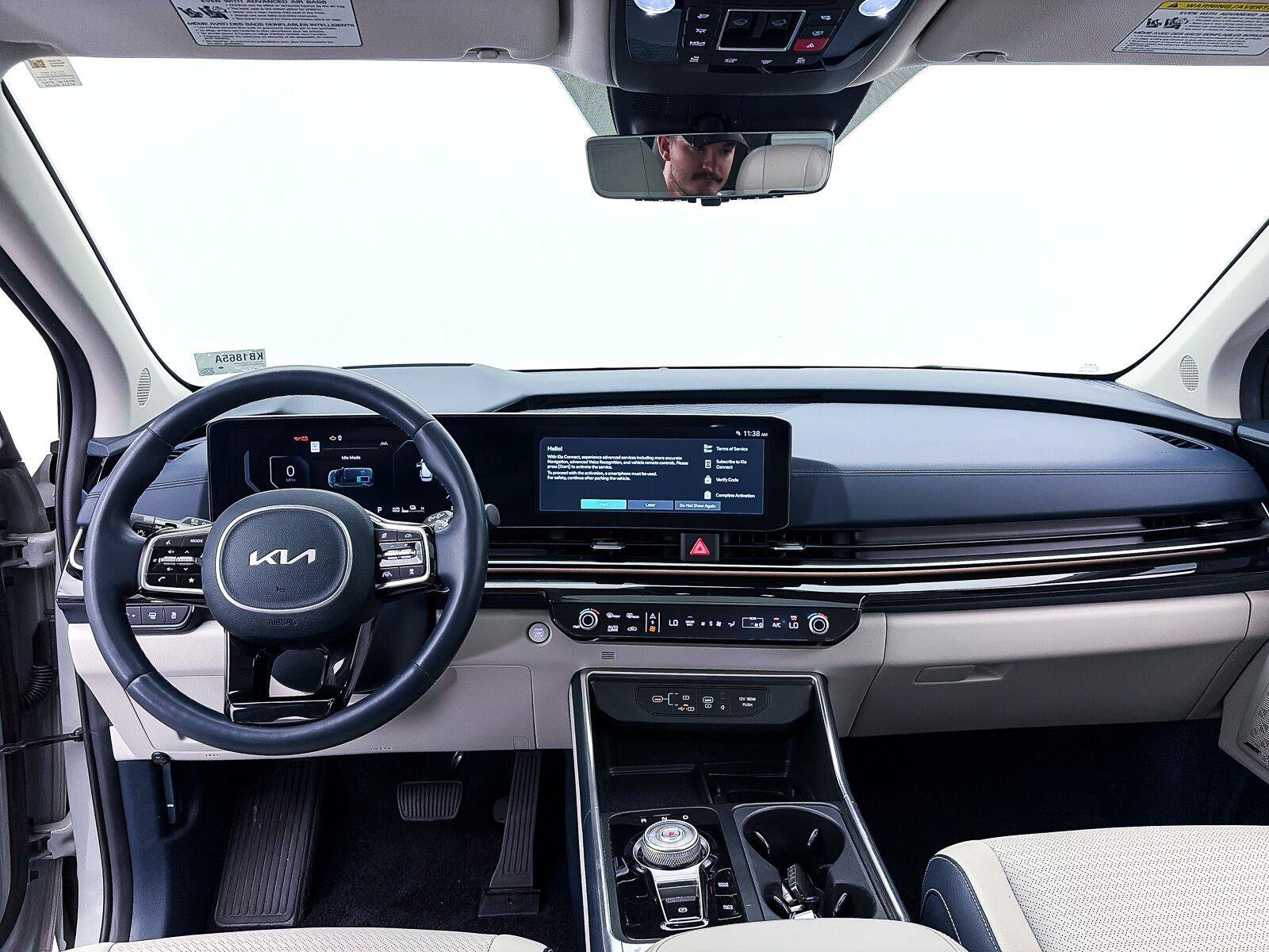 Used 2025 Kia Carnival SX Prestige FWD image 33