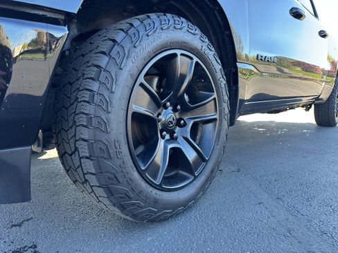 Used 2024 RAM 1500 Big Horn AWD/4WD image 17