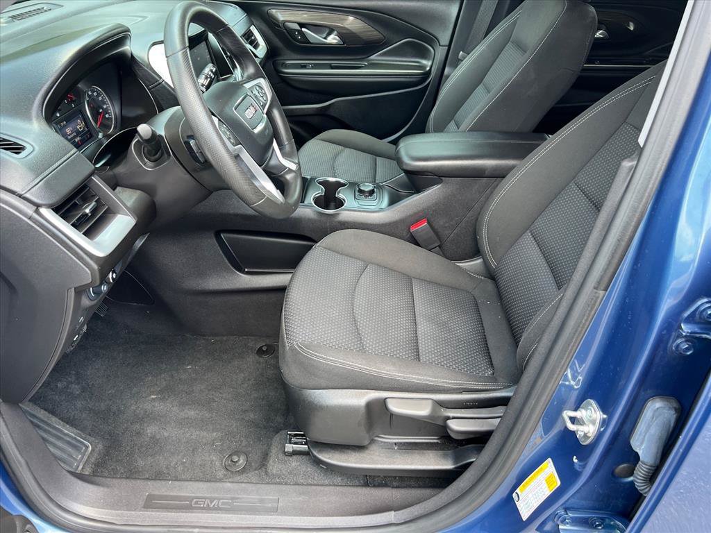 Used 2024 GMC Terrain SLE AWD/4WD image 11