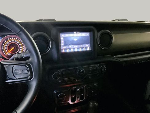 Used 2019 Jeep Wrangler Unlimited Sport S AWD/4WD image 6