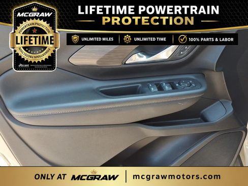 Used 2023 GMC Terrain SLE w/ Elevation Edition FWD image 9