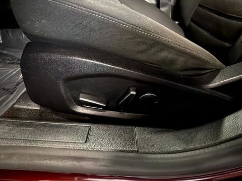 Used 2017 Ford Fusion SE FWD image 15