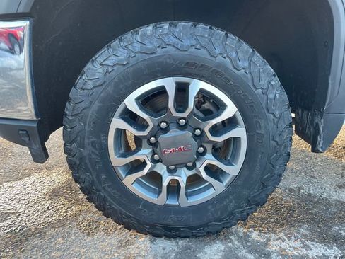 Used 2022 GMC Sierra 2500 SLE image 26