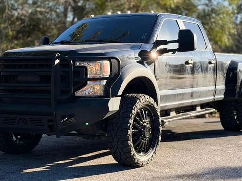 Used 2021 Ford F450 XL w/ Power Equipment Group image 19