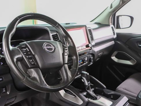 Used 2023 Nissan Frontier SV w/ SV Convenience Package AWD/4WD image 24