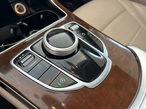 Used 2018 Mercedes-Benz C 300 4MATIC Sedan image 49