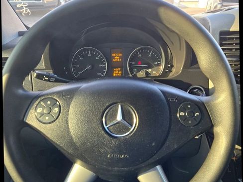 Used 2017 Mercedes-Benz Sprinter 2500 image 15