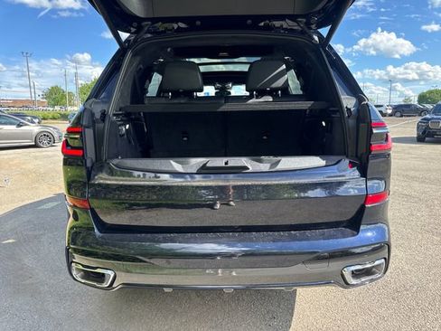 New 2026 BMW X7 xDrive40i w/ M Sport Package AWD/4WD image 23