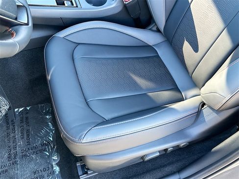 Certified 2025 Subaru Crosstrek 2.5i Limited w/ Popular Package #4A image 19