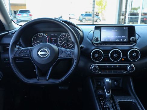 Used 2025 Nissan Sentra S image 21