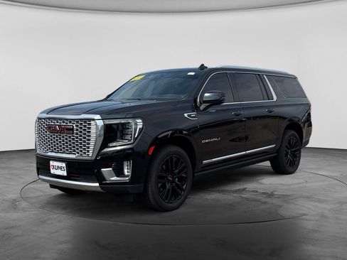 Used 2022 GMC Yukon XL Denali AWD/4WD image 5