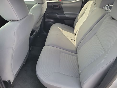 Used 2021 Toyota Tacoma SR image 9