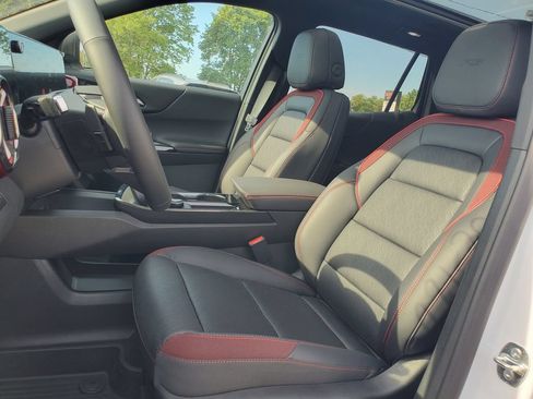 New 2027 Chevrolet Equinox RS w/ Convenience Package III AWD/4WD image 5