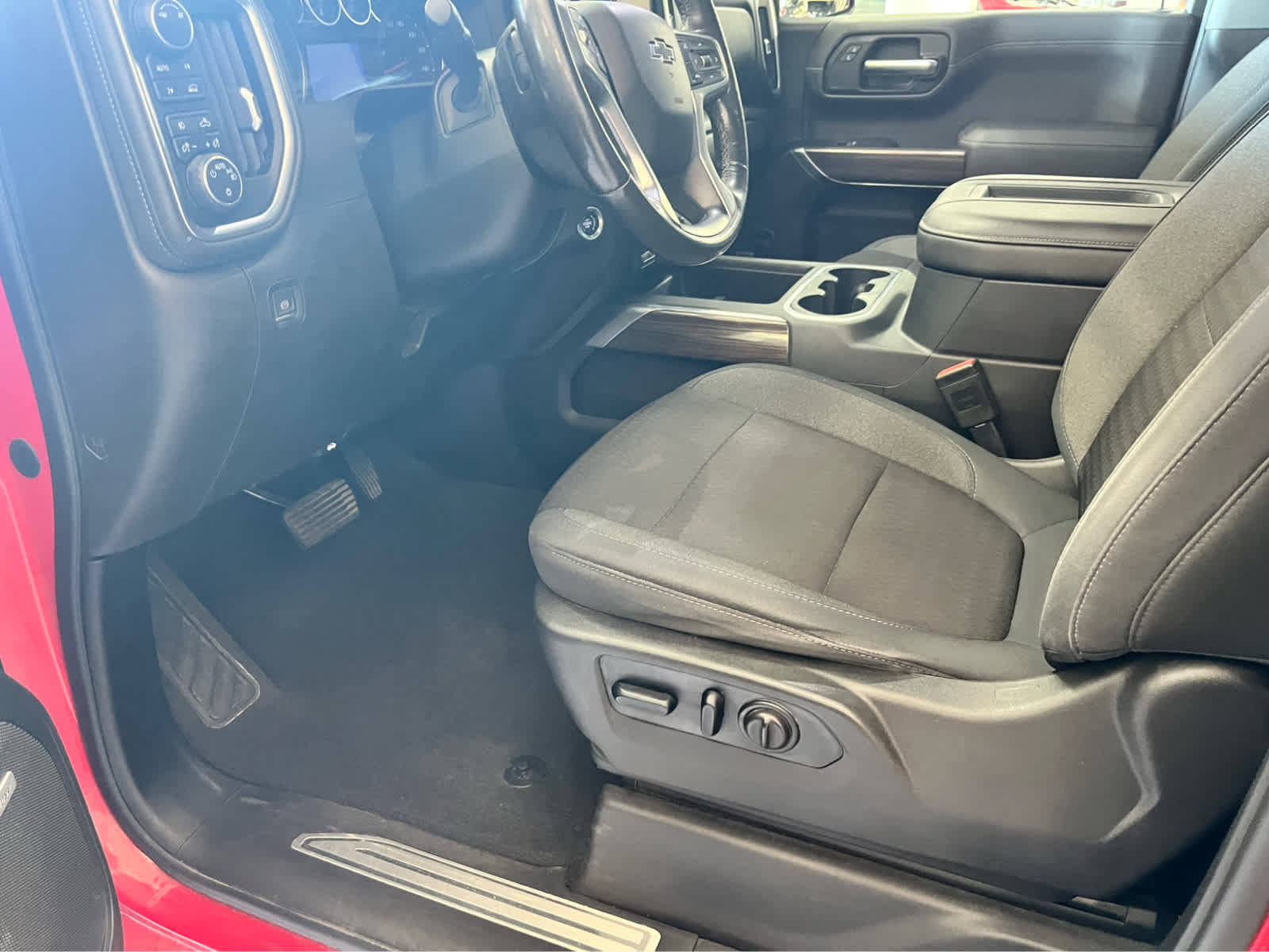 Used 2019 Chevrolet Silverado 1500 RST w/ All-Star Edition AWD/4WD image 14