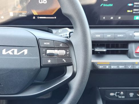 Certified 2025 Kia K4 FWD image 27