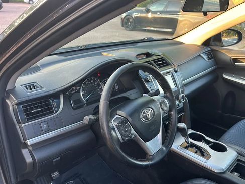 Used 2012 Toyota Camry SE image 12