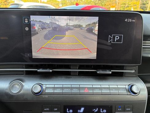 Used 2024 Hyundai Kona SEL FWD image 35