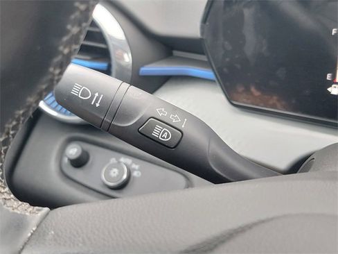 Certified 2024 Chevrolet Trax LT w/ Driver Confidence Package image 36