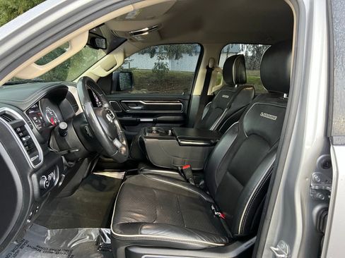 Used 2020 RAM 1500 Laramie AWD/4WD image 17