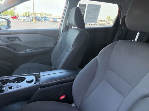 Used 2023 Nissan Rogue S AWD/4WD image 11