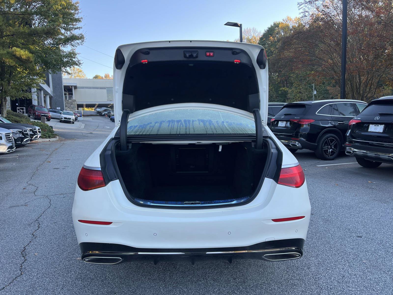 Used 2023 Mercedes-Benz S 580 4MATIC Sedan image 11