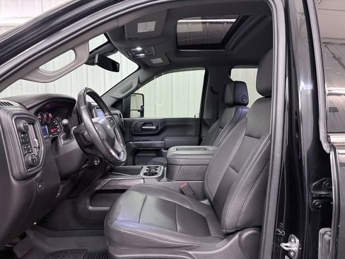 Used 2022 Chevrolet Silverado 2500 LTZ w/ Z71 Chrome Sport Edition AWD/4WD image 9