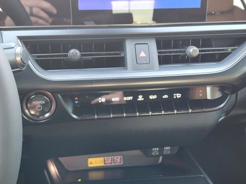 New 2026 Lexus UX 300h FWD image 15