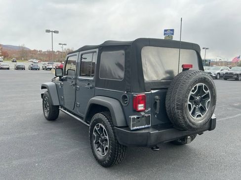 Used 2017 Jeep Wrangler Unlimited Sport w/ Connectivity Group image 7