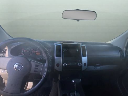 Used 2010 Nissan Frontier SE w/ SE Value Truck Pkg RWD image 23