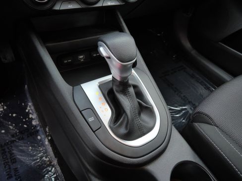 Used 2023 Kia Forte LXS image 24